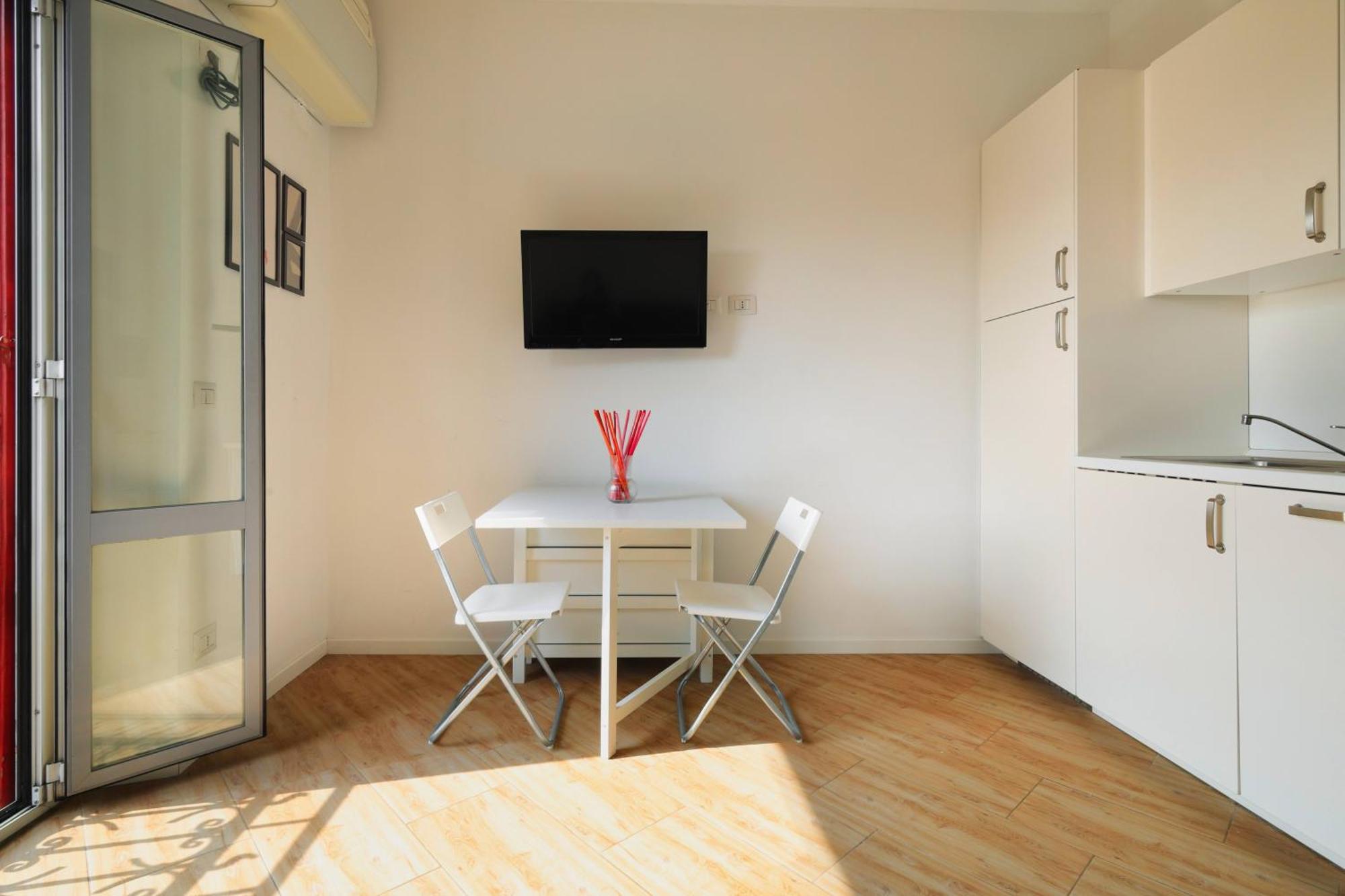 Colorful Nolo Studio Apartment Milan Exterior photo